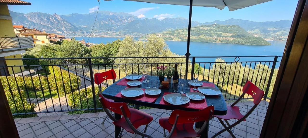 Residenza Coccinelle Vista Lago D'Iseo Tavernola Bergamasca Exteriör bild