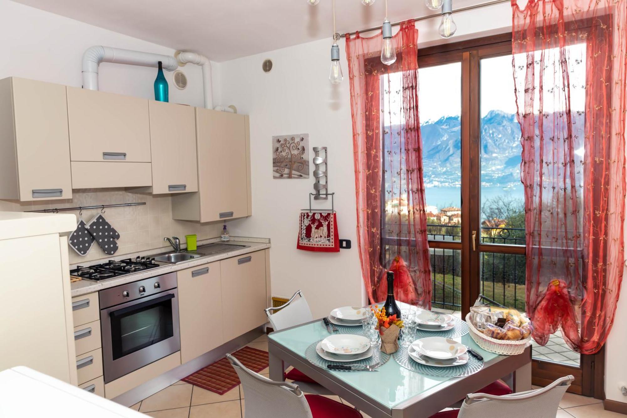 Residenza Coccinelle Vista Lago D'Iseo Tavernola Bergamasca Exteriör bild