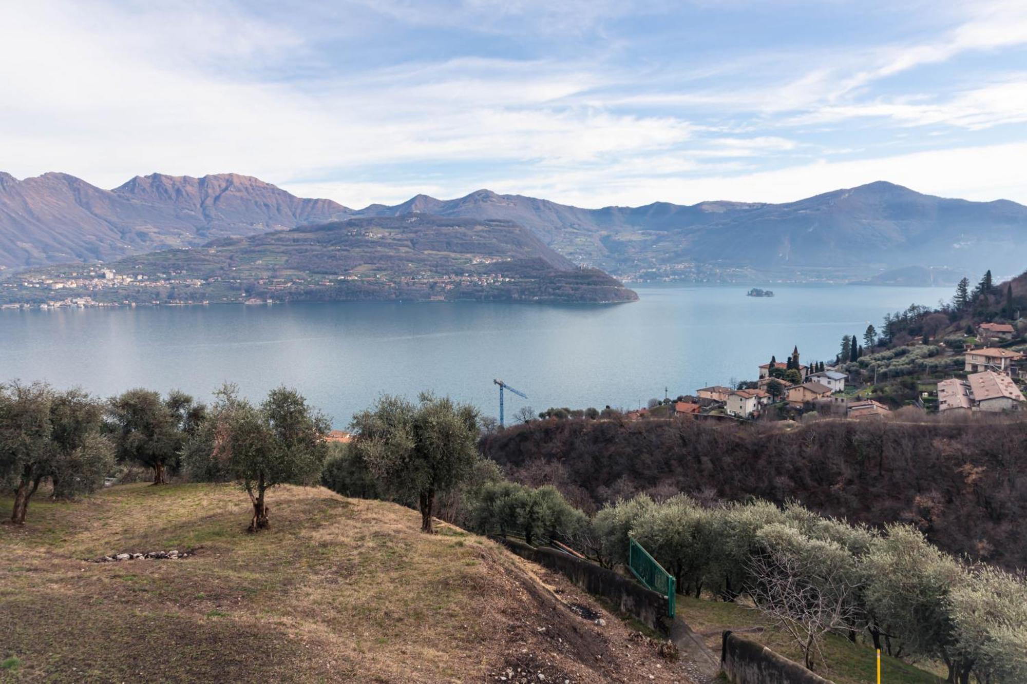 Residenza Coccinelle Vista Lago D'Iseo Tavernola Bergamasca Exteriör bild
