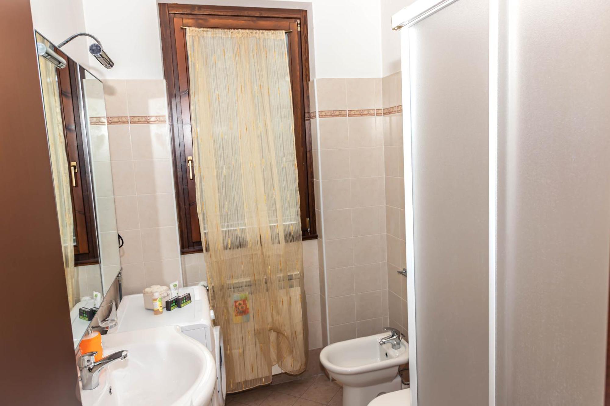 Residenza Coccinelle Vista Lago D'Iseo Tavernola Bergamasca Exteriör bild