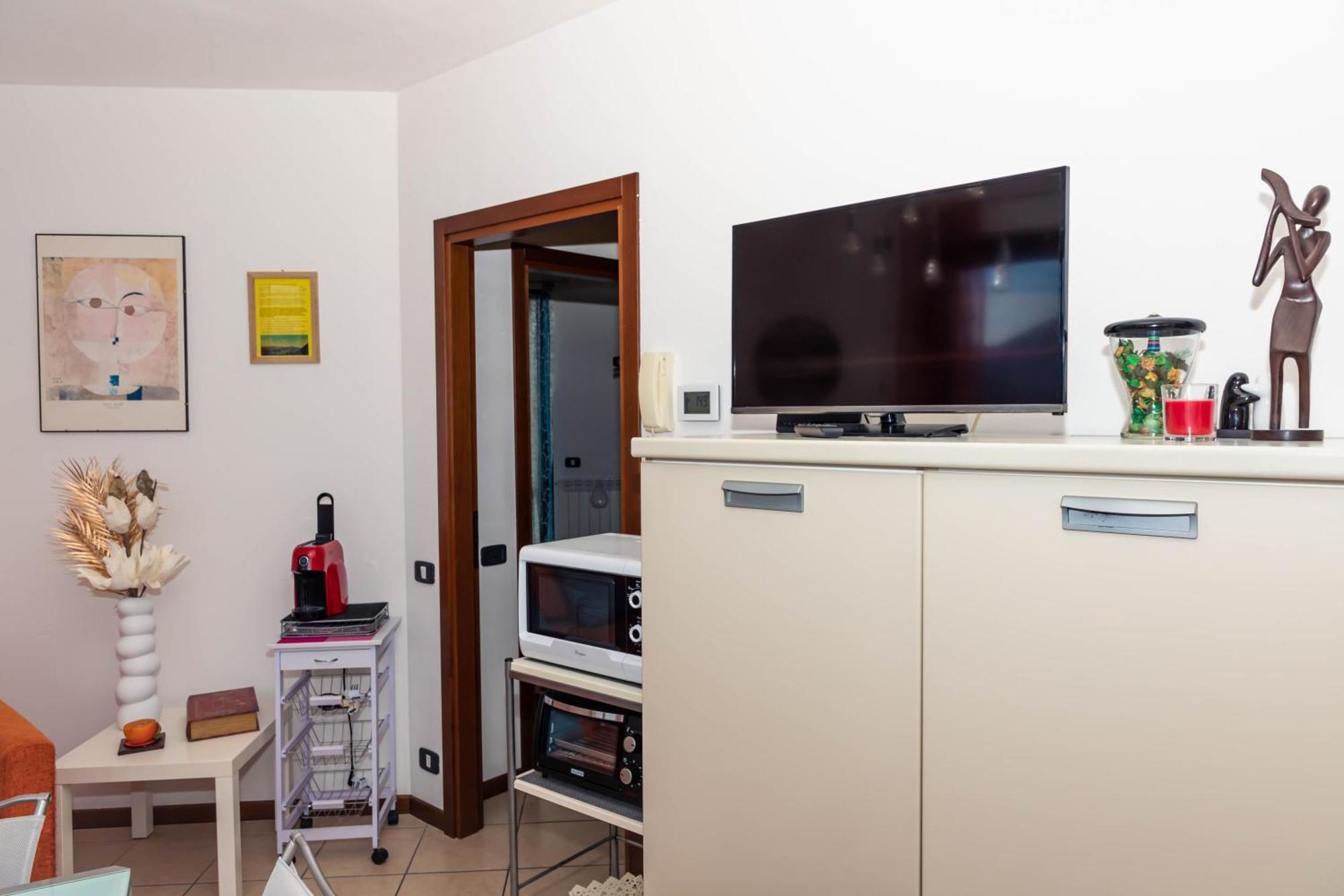 Residenza Coccinelle Vista Lago D'Iseo Tavernola Bergamasca Exteriör bild